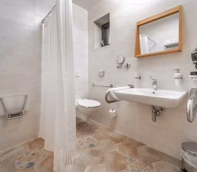 salle de bain pmr